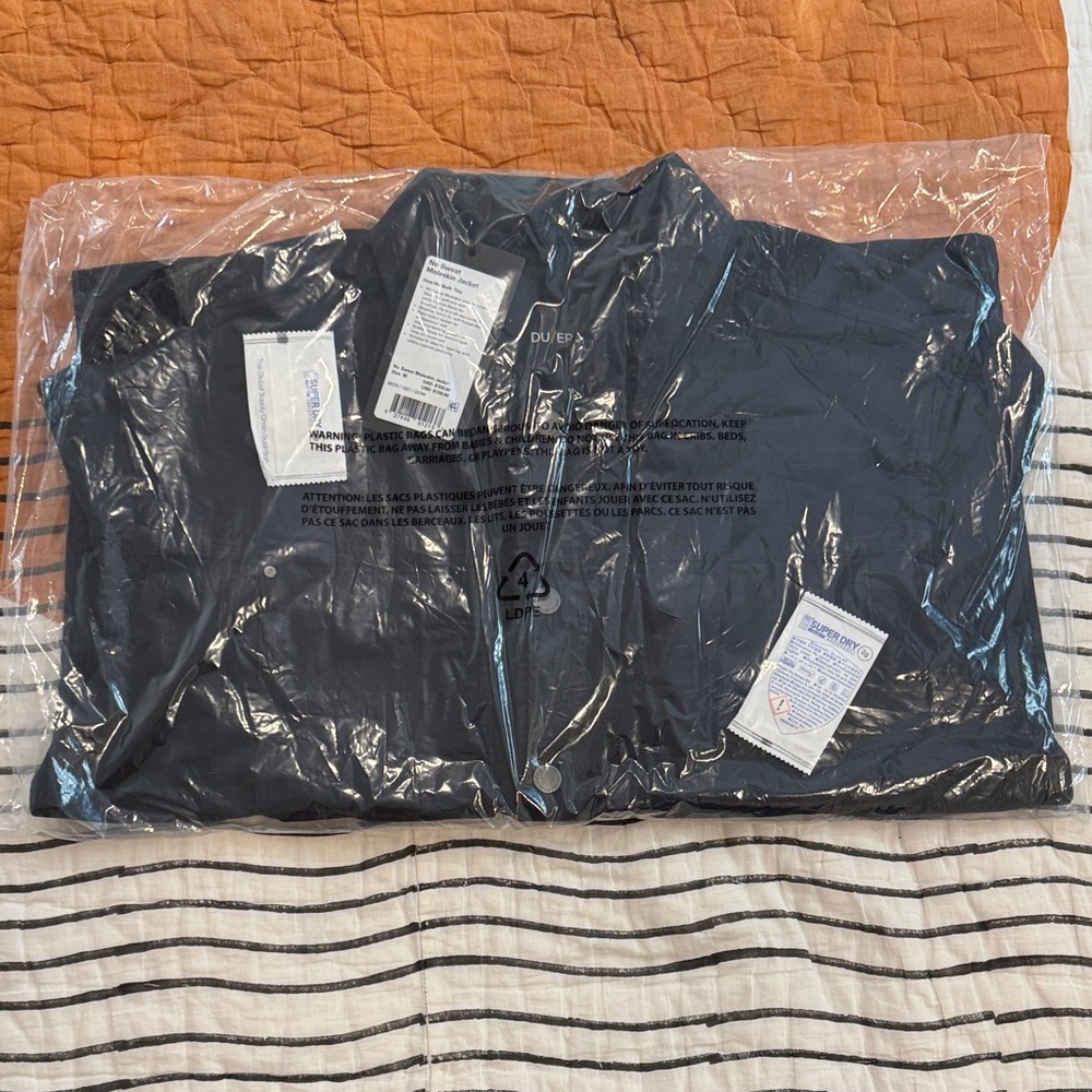 Duer No Sweat Moleskin Jacket. Size medium. New with tags.